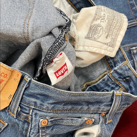 Levi’s 501 Button Fly Jeans Men’s 38x38 Straight Leg Medium Wash Classic Denin - Picture 6 of 8